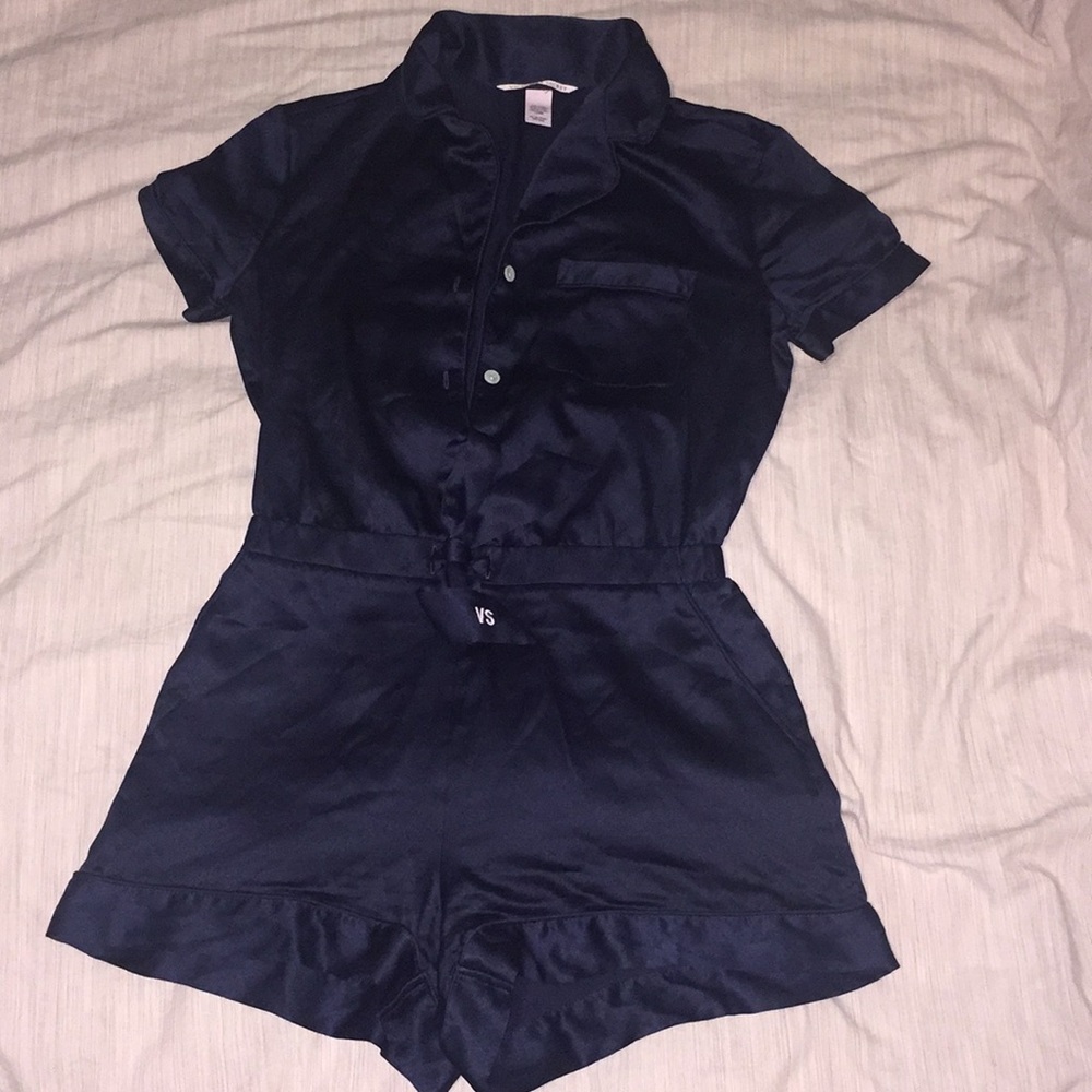 Victoria’s Secret Night-time Romper 🌙
